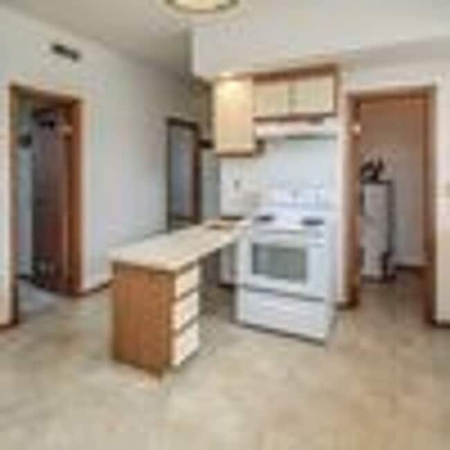 Building Photo - 2420/2422 E Street