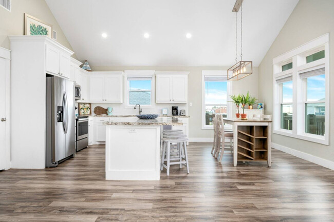 Building Photo - 951 Gulf Shores Dr