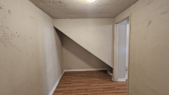 Building Photo - 7021 Wilshire Cir