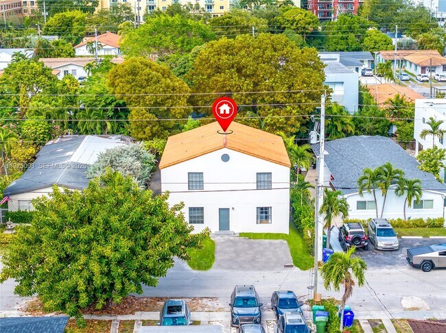 Building Photo - 3453 SW 23rd Terrace