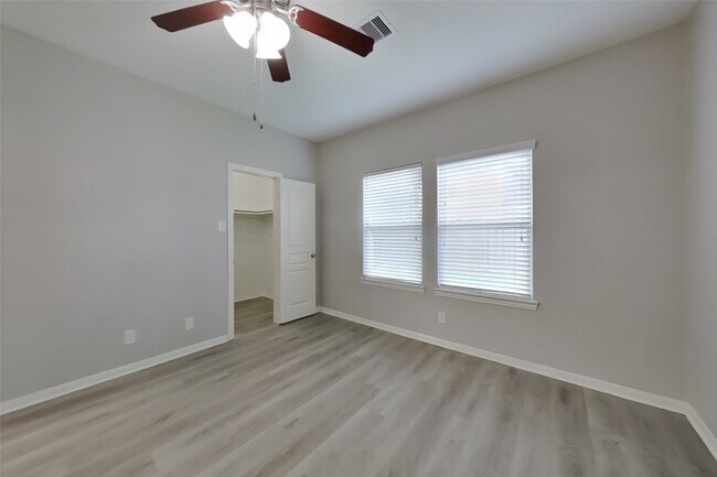 Building Photo - 6103 Coleus St