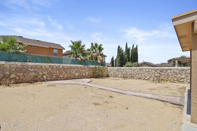 Building Photo - 2933 Pebble Rock Pl