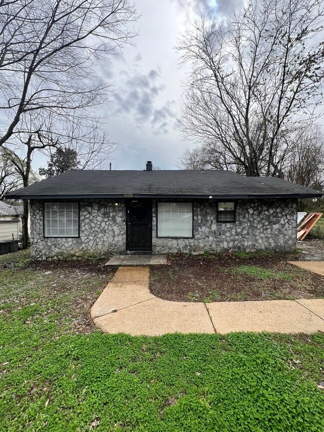 Cute Home For Rent! 1261 E Mallory Ave Memphis TN 38106 Apartment