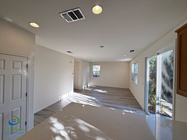 Building Photo - $3795 - Spacious 3 Bedroom 2.5 Bath, 2 Sto...