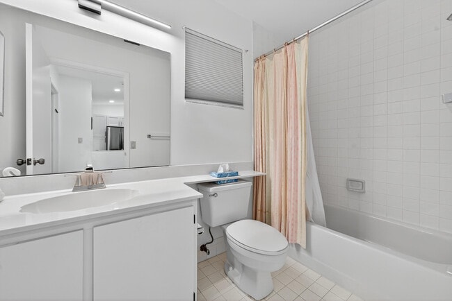 Building Photo - 6147 Waldwick Cir