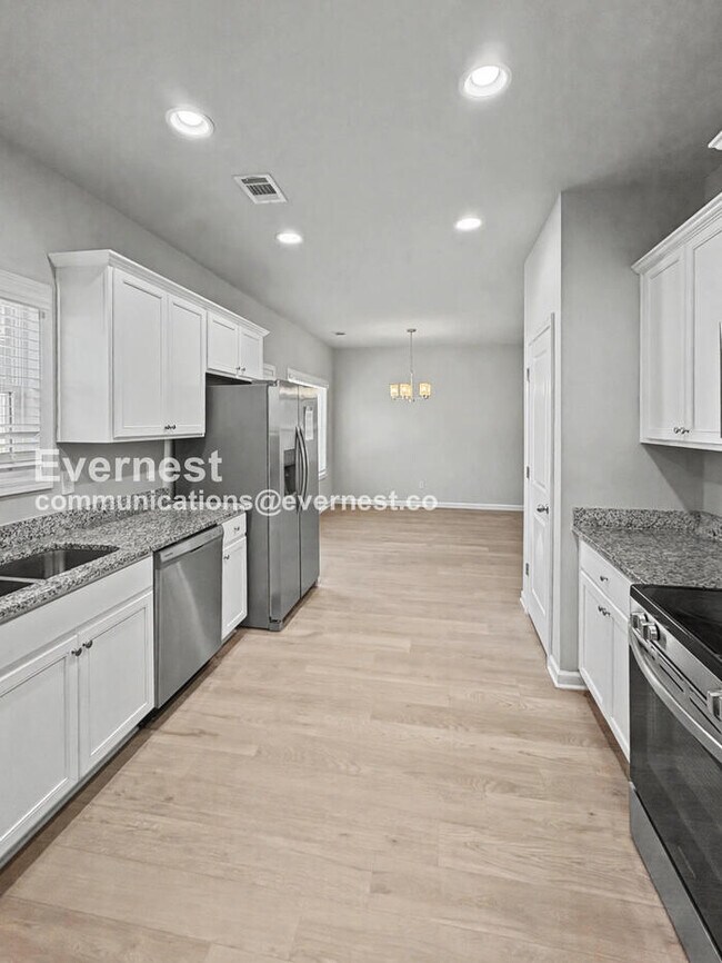 Building Photo - 322 Bertha Honey Stewart Dr