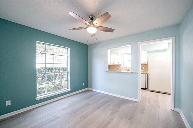 Building Photo - 2574 Marilee Ln