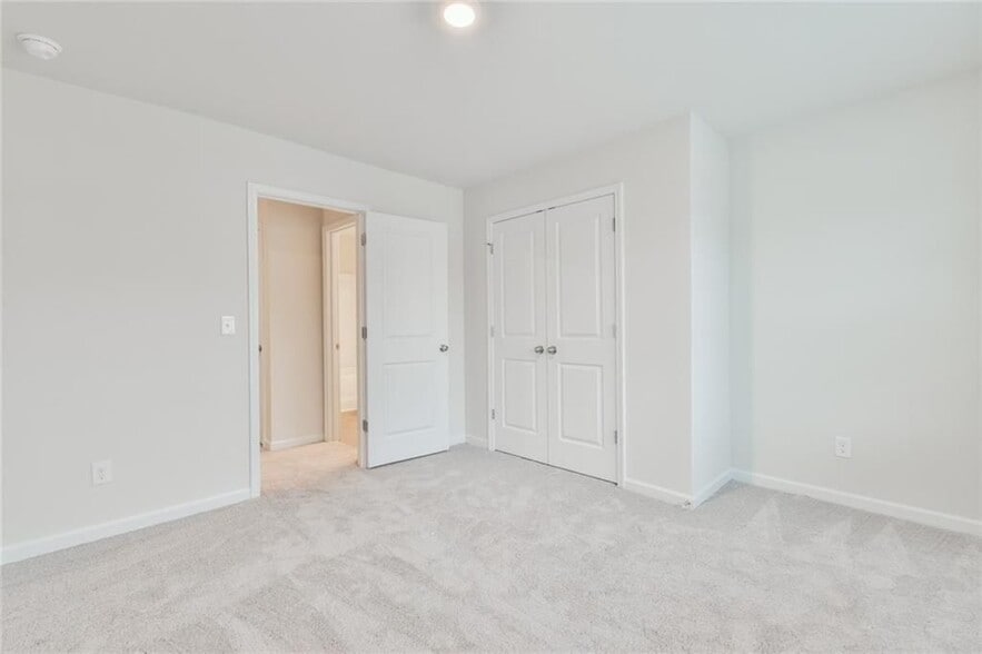 Building Photo - 4541 Bishops Ln