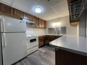 Building Photo - 69 Broadway