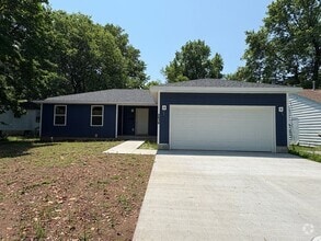 Building Photo - Pre-leasing! Coming Soon!!!