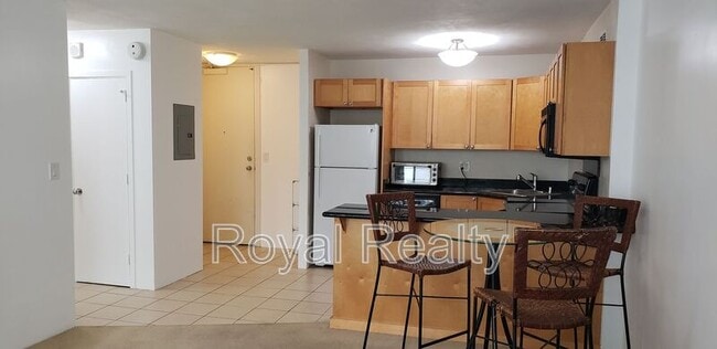 Building Photo - 430 Kaiolu St