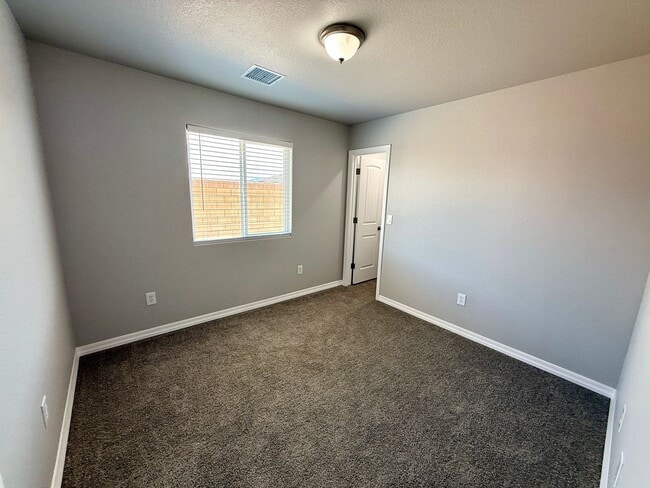 Building Photo - Newly Built 3-Bedroom, 2-Bath Home in a Prime Location Near Hospital & Shopping!