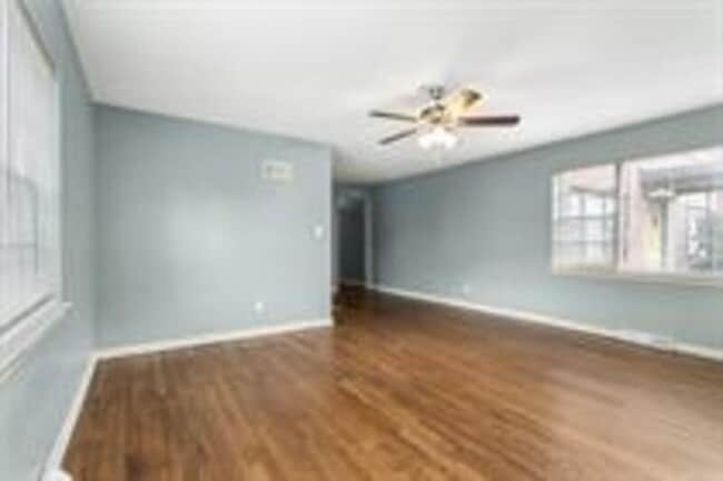 Building Photo - 4106 Clark Ave