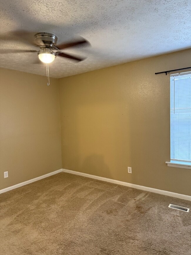 Building Photo - 108 Mountain Breeze St