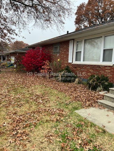 Building Photo - 2565 Boyle Ave