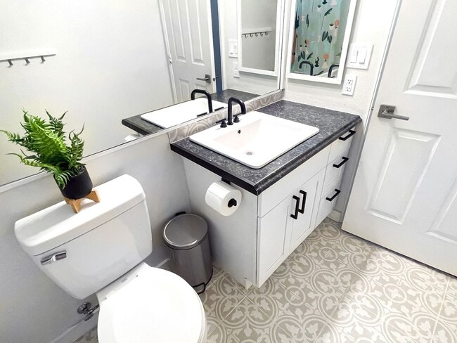 Building Photo - Available Now | The Pines - Furnished - 3 Bedroom / 2 Bath Home w-Attached Garage