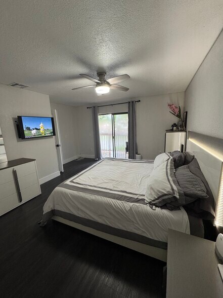 Building Photo - 13299 SW 112th Ter