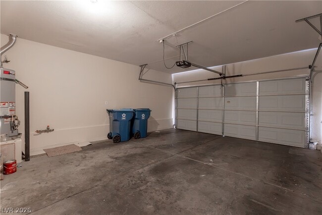 Building Photo - 944 Saffex Rose Ave