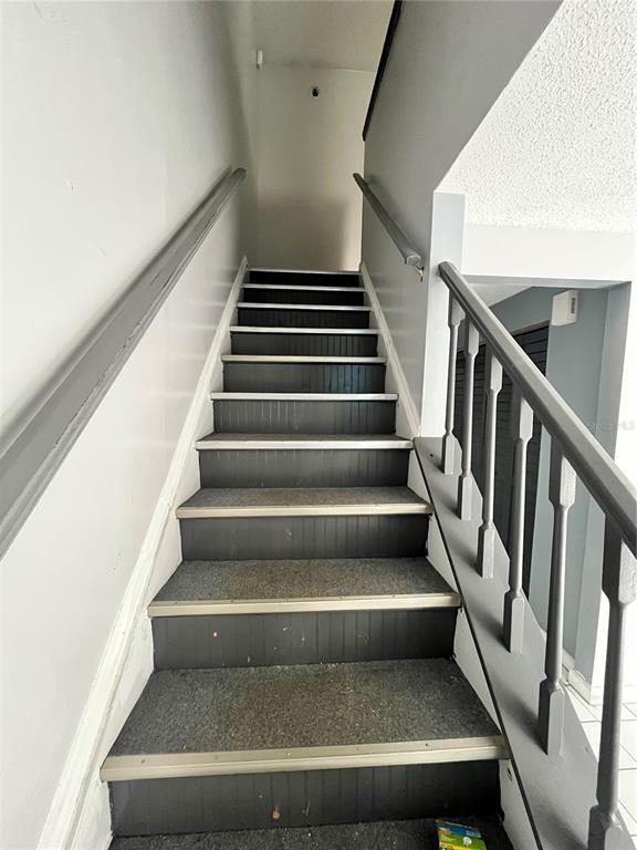 Building Photo - 4918 Silver Oaks Village