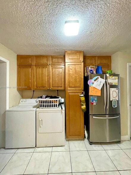 Building Photo - 20102 SW 123rd Dr