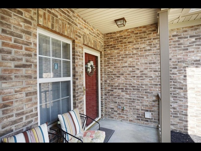 Building Photo - 4678 Court Yard Dr