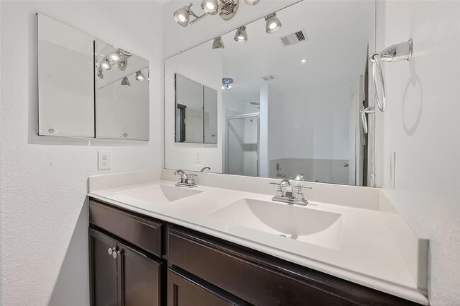 Building Photo - 9322 Limestone Ranch Ln