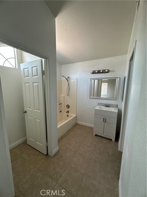 Building Photo - 39925 Falcon Way