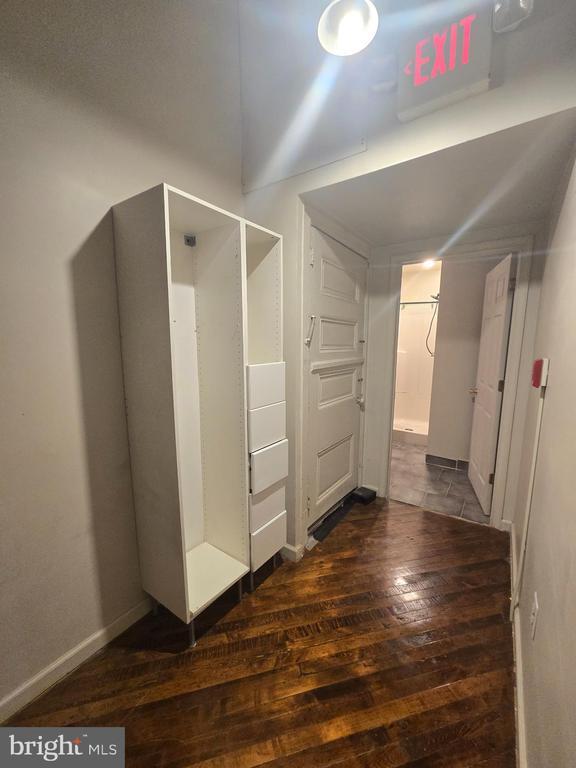 Building Photo - 1304 Walnut St