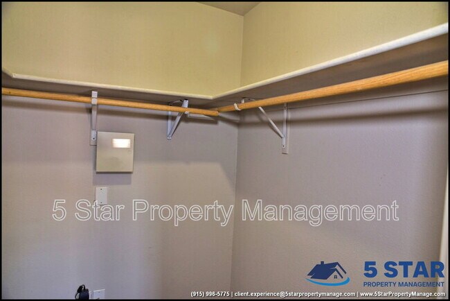 Building Photo - 703 Lt Joe Magellanes Rd