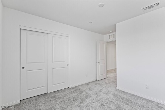 Building Photo - 2630 Aversa St