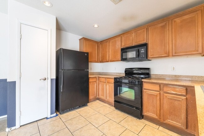 Building Photo - Charming Single-Story Home in Silverado Pines!