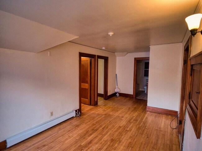 Building Photo - JNF 4932 W. Beloit Rd.