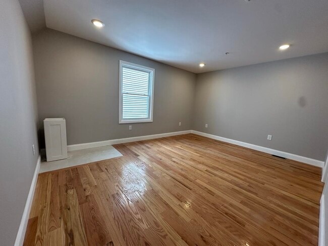 Building Photo - 4103 Palisade Ave