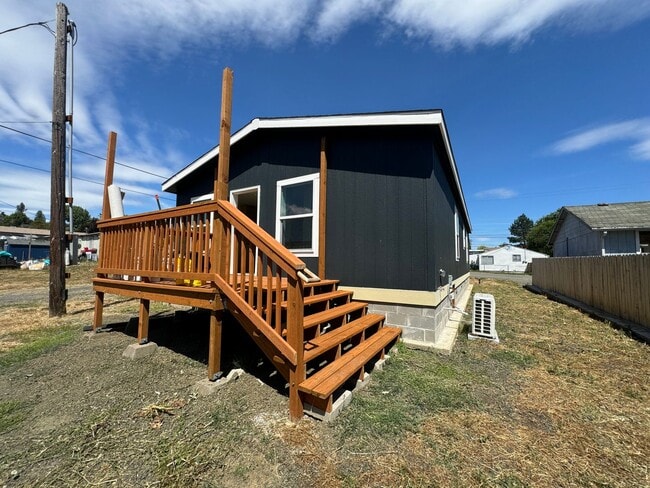 Primary Photo - Winston Brand New 3-Bedroom Home