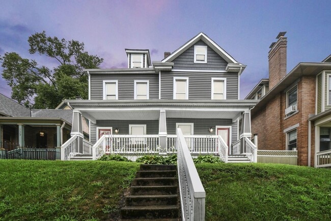 Primary Photo - 545 W 3rd Ave