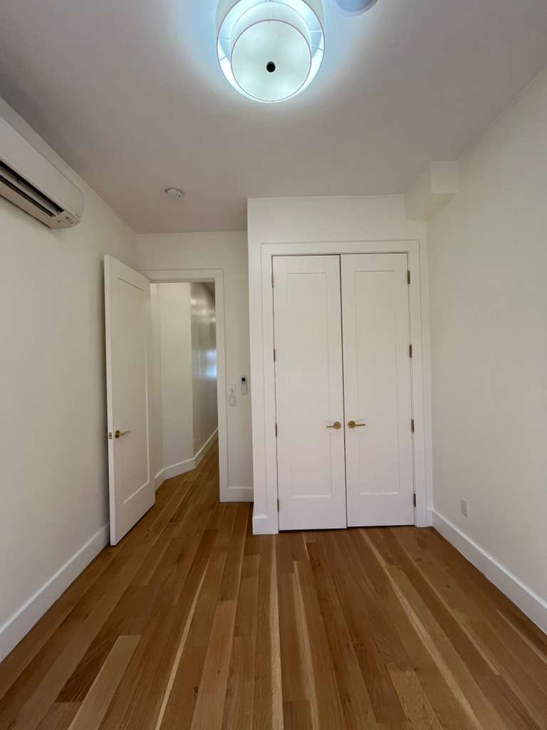 Building Photo - 51 Grace St