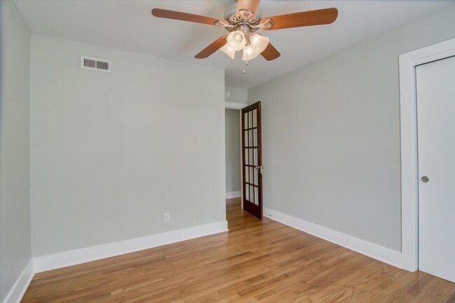 Building Photo - 2615 Springwood Dr