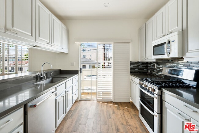 Building Photo - 1800 Butler Ave