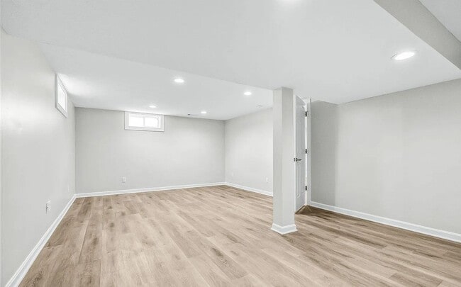 Building Photo - 400 Newman Way
