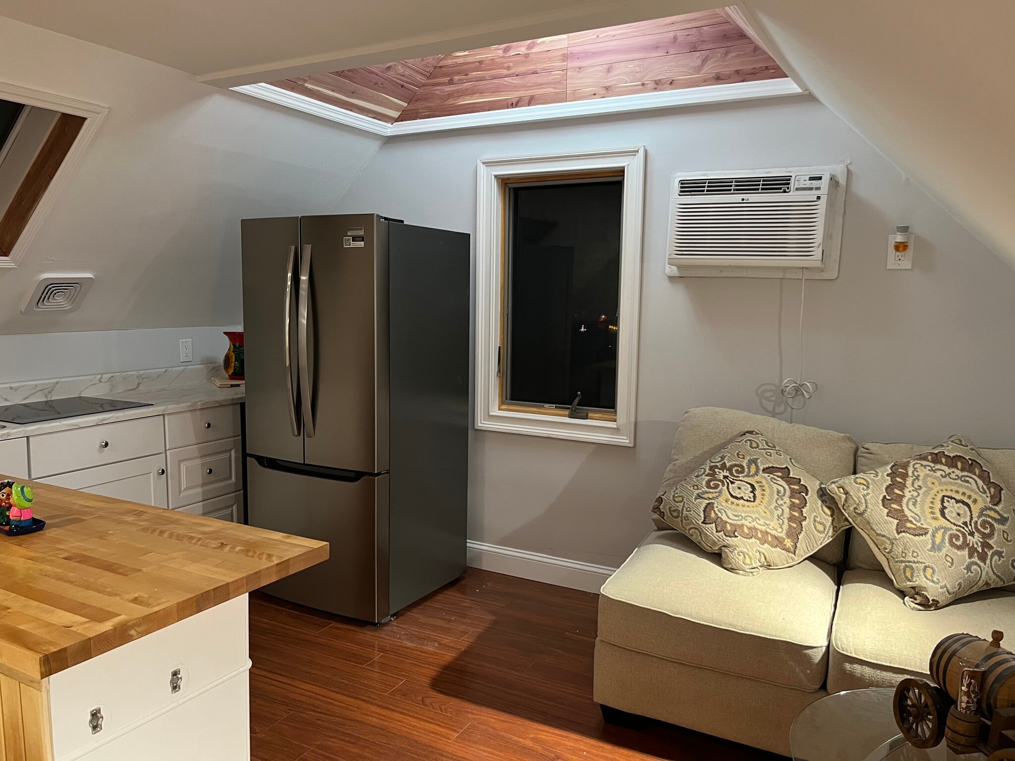 Building Photo - 8 Bunting Ln