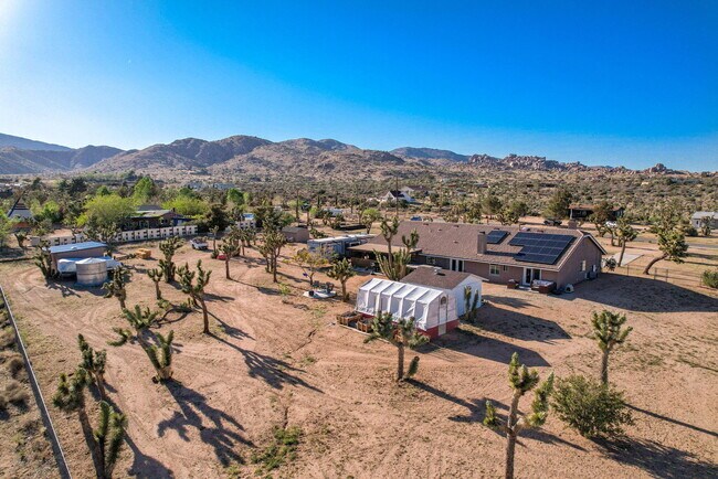 Building Photo - 51025 Burns Canyon Rd