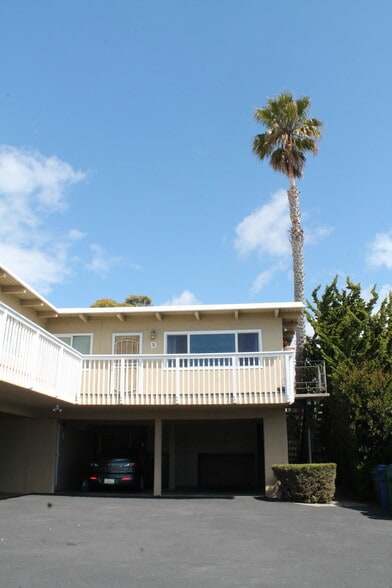 Primary Photo - 272 Sea Ridge Rd