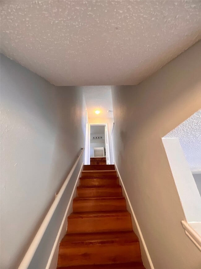 Building Photo - 7740 Ellis Dr