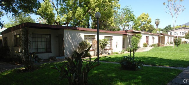 Building Photo - 485 E Washington Blvd