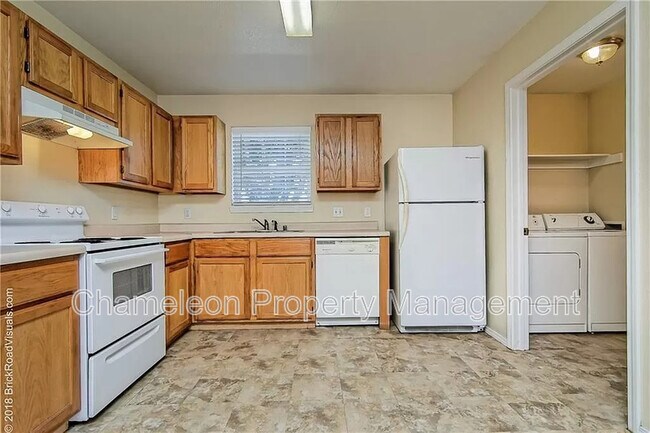Building Photo - 1431 Sligo St