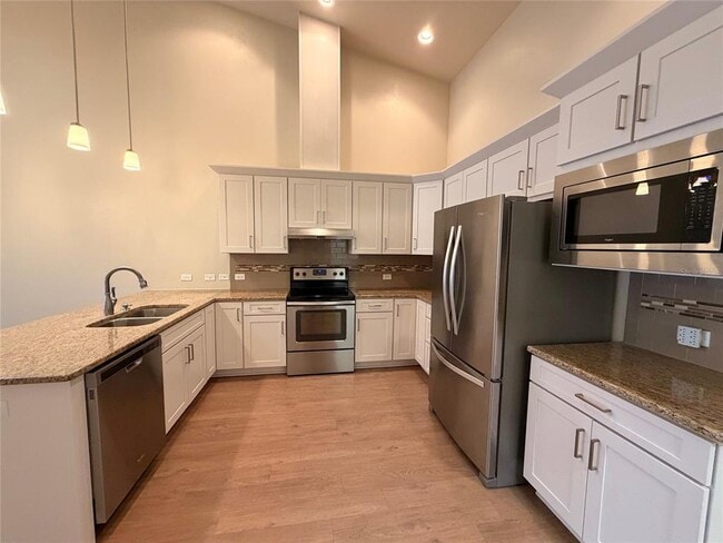 Building Photo - 1084 NW 126 Way