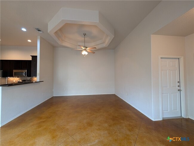 Building Photo - 229 Anne Louise Dr