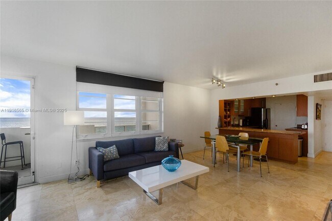 Building Photo - 100 Lincoln Rd