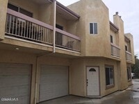 Building Photo - 7337 Balboa Blvd