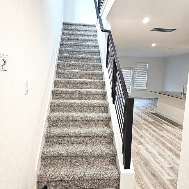 Building Photo - 10607 Hadley Pk Trl